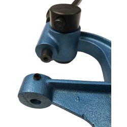 PRENSA REMACHADORA T-4