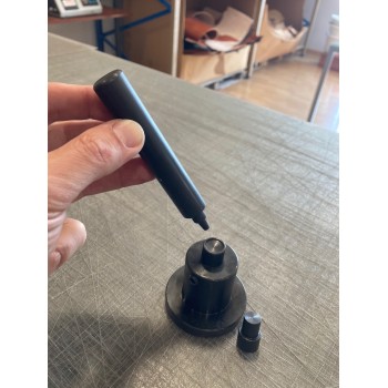 PRENSA REMACHADORA DE GOLPE